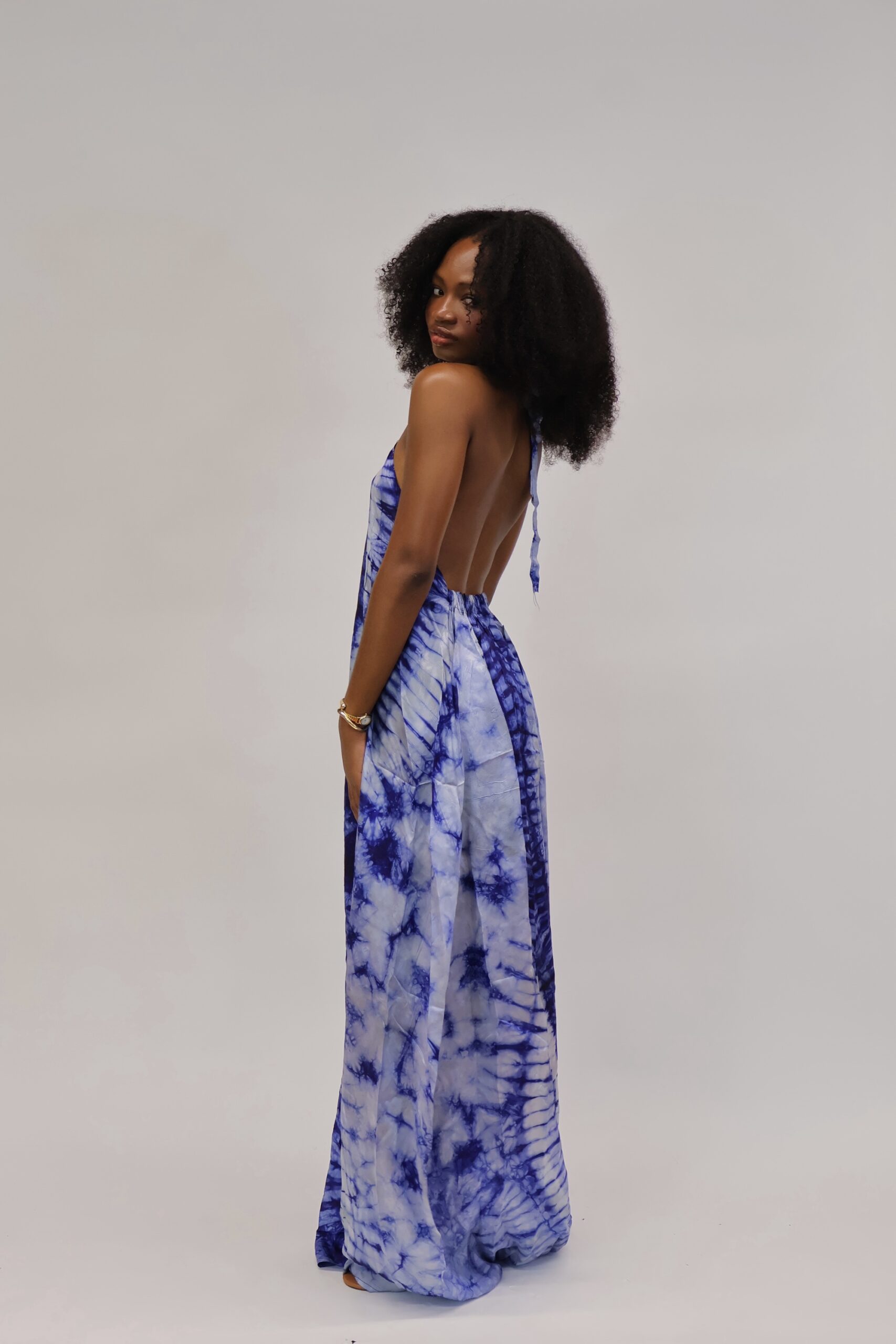 Äramí Ruched Neck Backless Dress